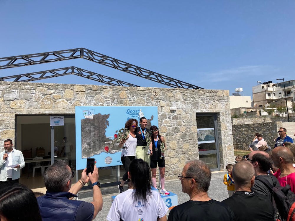 Coast to Coast Race: Πρωτιές για Ζερβάκη και Κατερζαβέκοβα (Pics) runbeat.gr